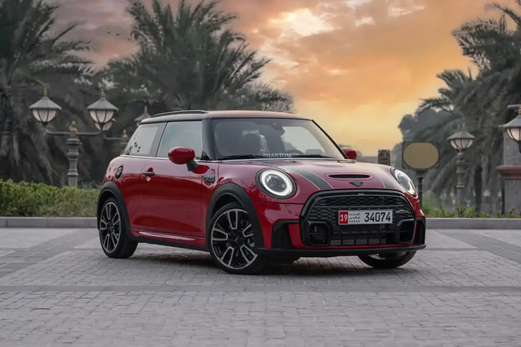 Car rental free home delivery in Dubai - luxury, sports, and economy cars delivered to your door by Larsson.