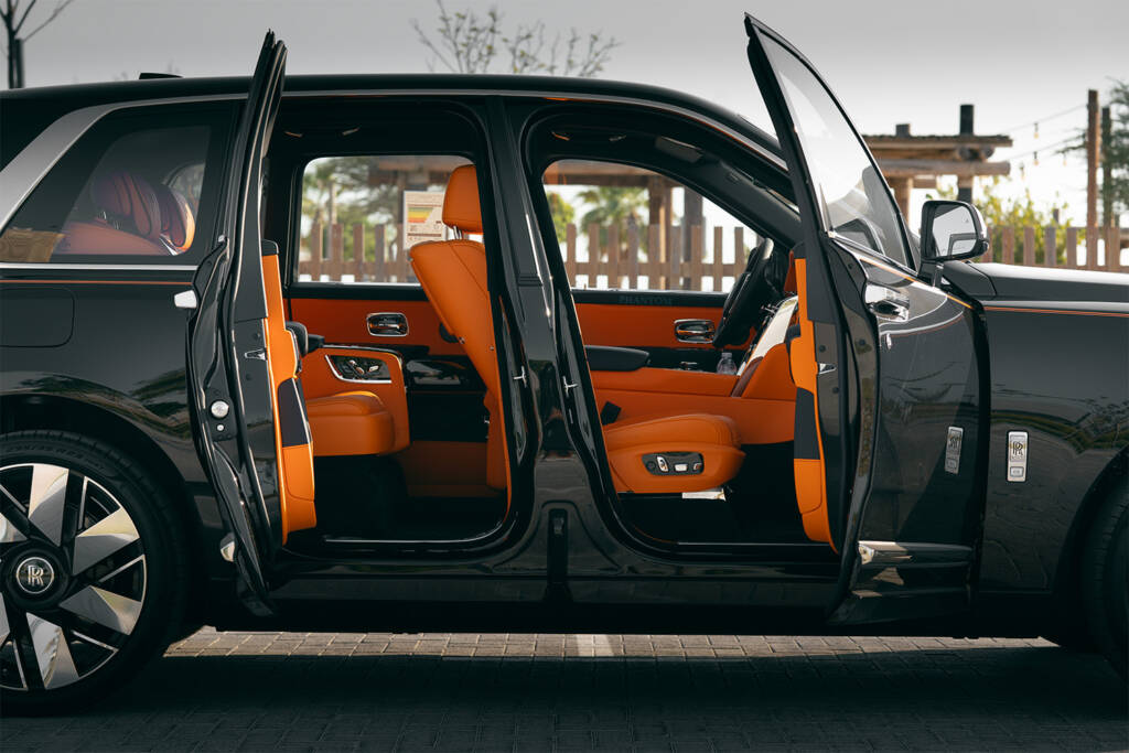 Larsson offers Dubai chauffeur service with luxury cars and professional drivers for business or leisure.